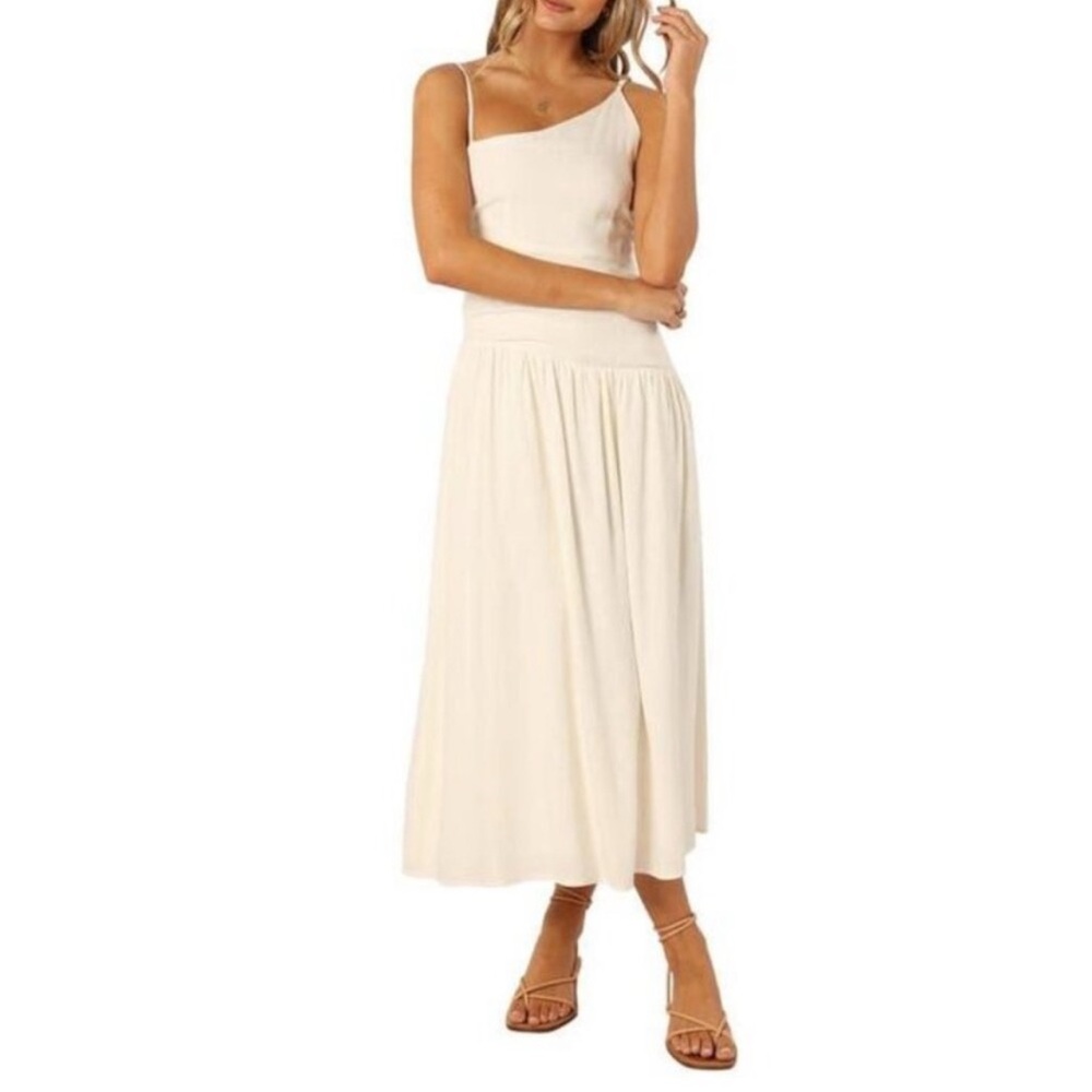 Elegant One-Shoulder Cream Midi Dress
